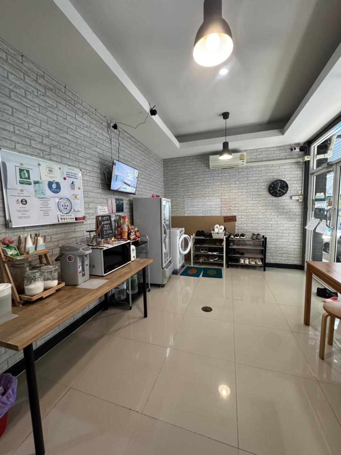 The Little Pig Sukhumvit Hotel Bangkok Buitenkant foto