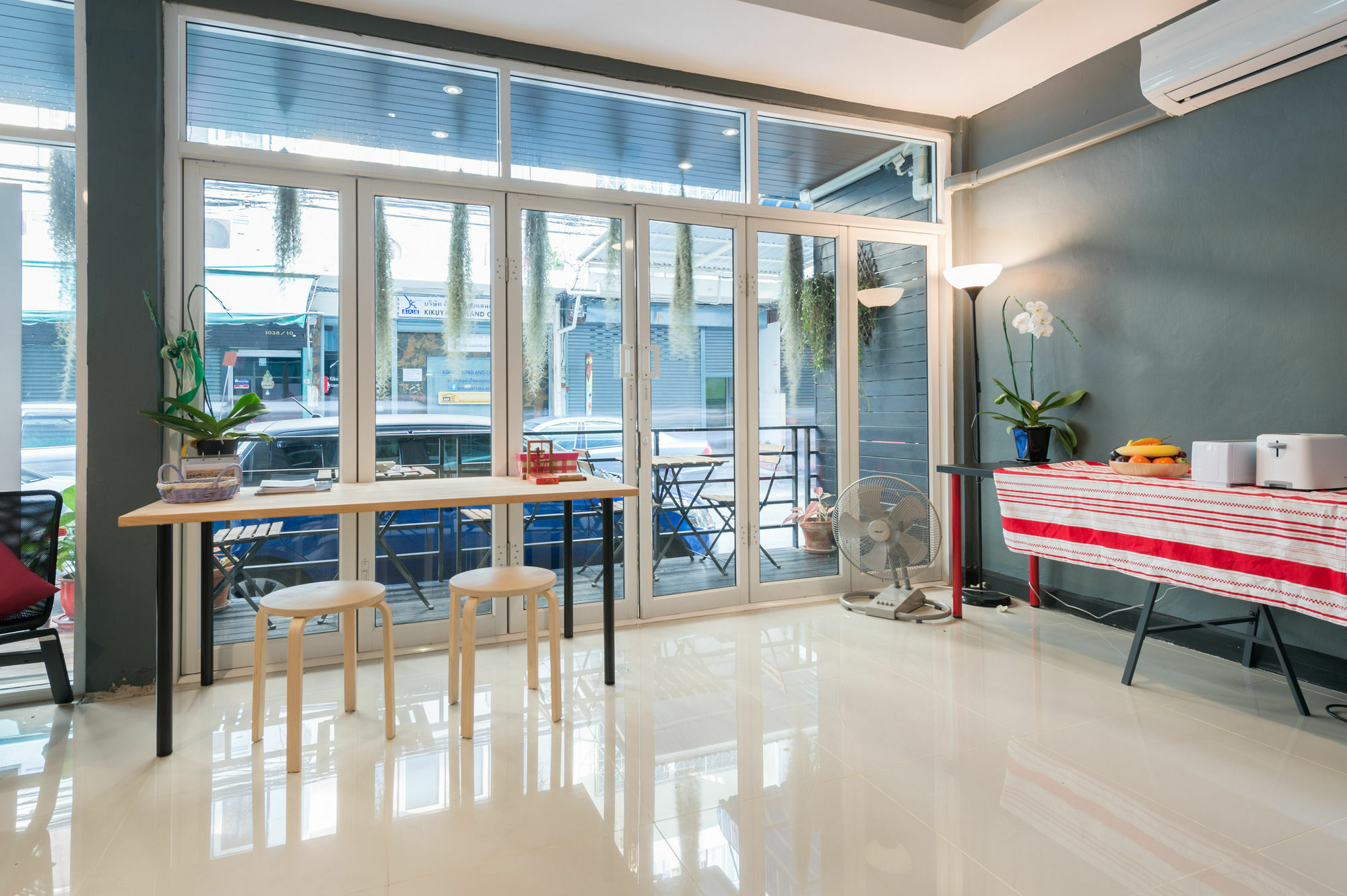 The Little Pig Sukhumvit Hotel Bangkok Buitenkant foto